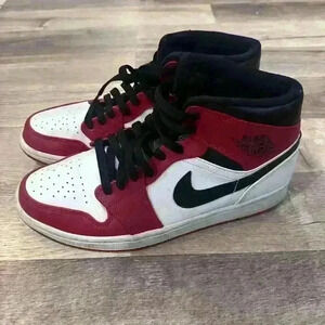 Nike Air Jordan 1 mid Chicago men’s sneaker